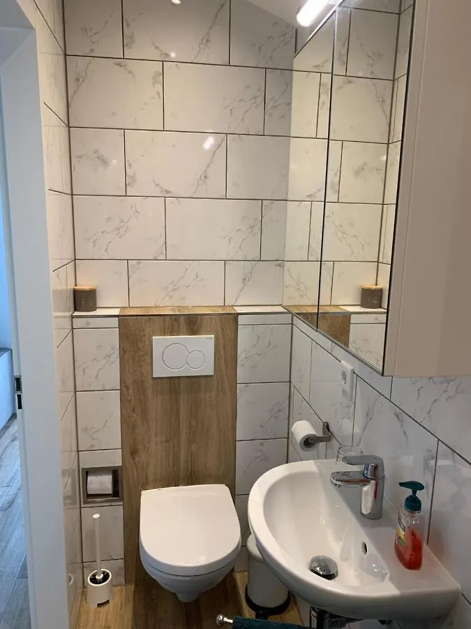 Tinyhouse Scheveningen beach FREE gated parking Den Haag Apartment